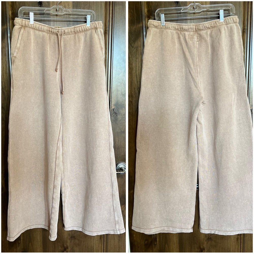 American Eagle Wide Leg Sweat Pant